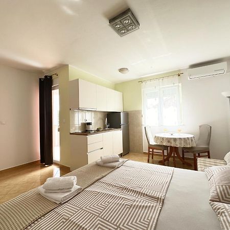 Apartment Vila Miranda Vodice Bagian luar foto