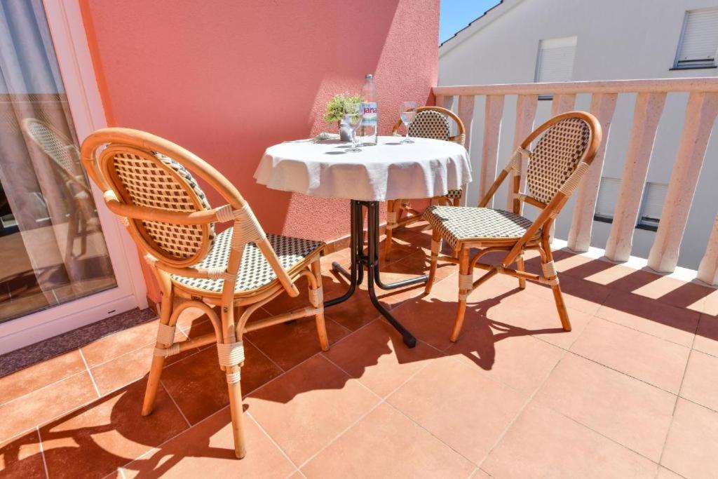 Apartment Vila Miranda Vodice Bagian luar foto