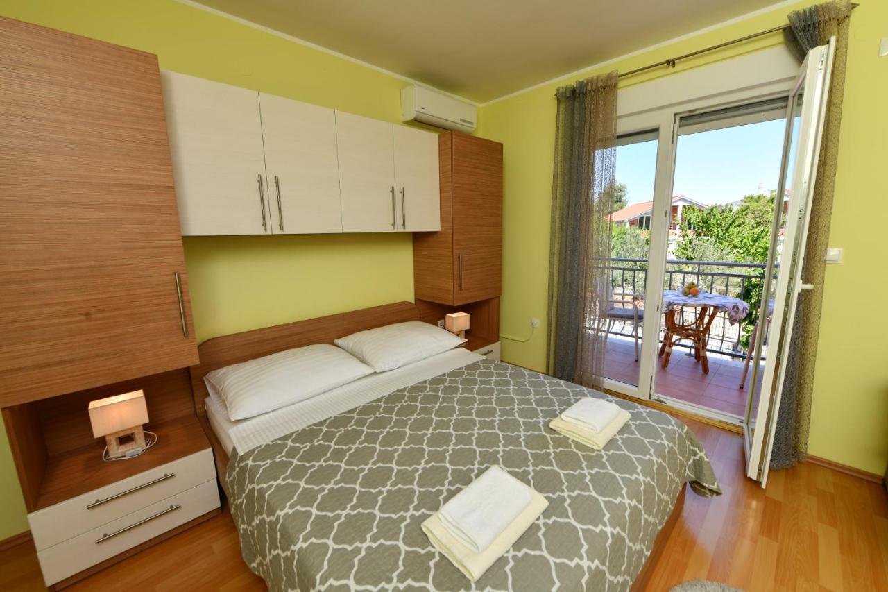 Apartment Vila Miranda Vodice Bagian luar foto